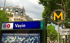 Hotel Suites Unic Renoir Saint-Germain